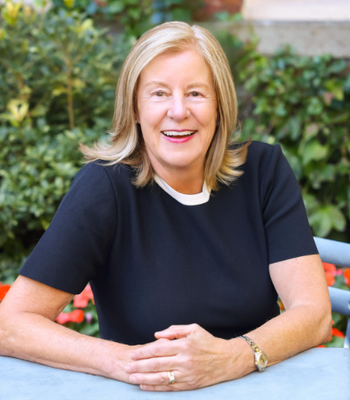 Portrait of Susan Oldendorp, Sales Associate | Listing Specialist.